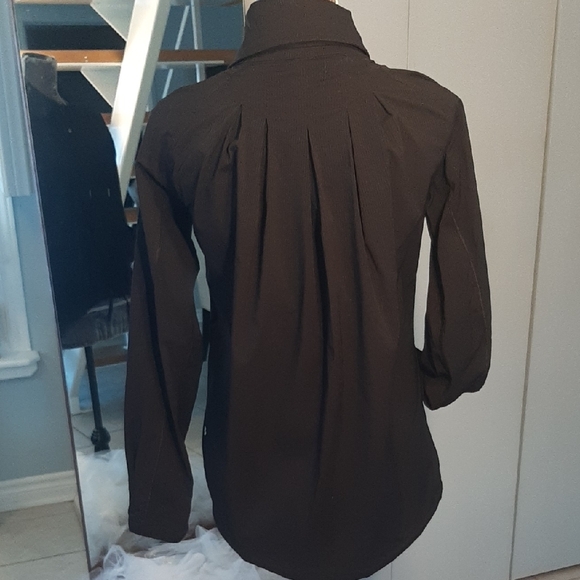 lululemon athletica LNWT🖤Pleated Back WINDBREAKER ClassicHIGH LOWwith TIES Sz 4 - Picture 7 of 8